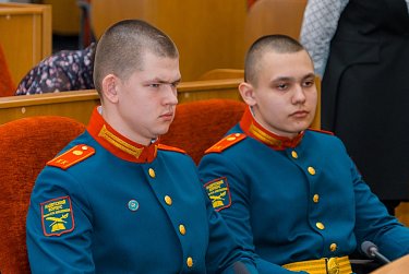 Кадеты заняли кресла парламентариев